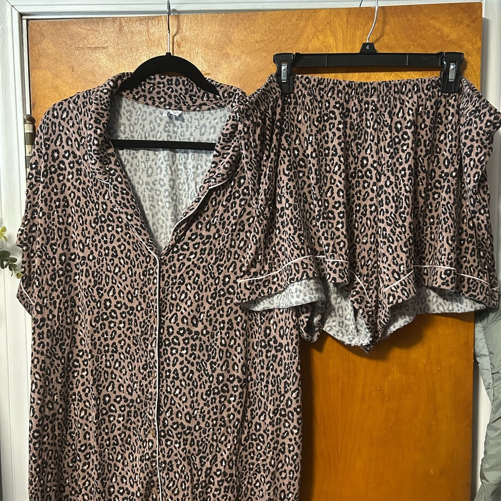 Nordstrom Moonlight Eco Leopard Print Pajama Set
